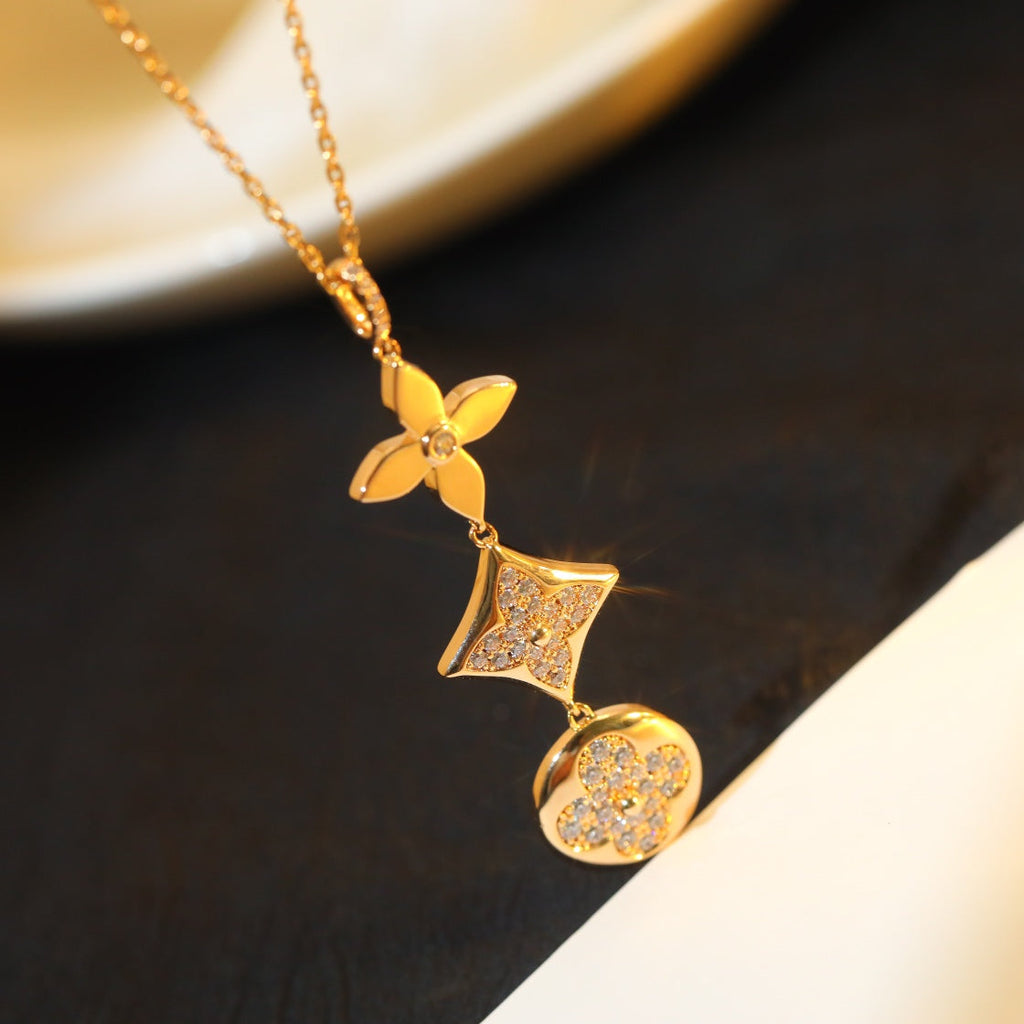 LOUIS VUITTON STAR AND SUN DIAMOND PINK GOLD NECKLACE