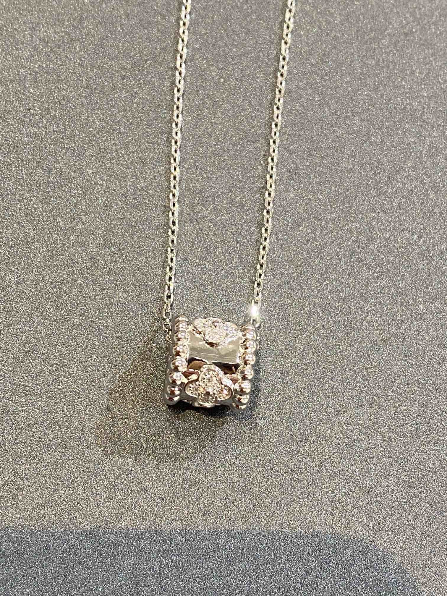 VCA PERLEE PEDANT SIVLER DIAMOND NECKLACE