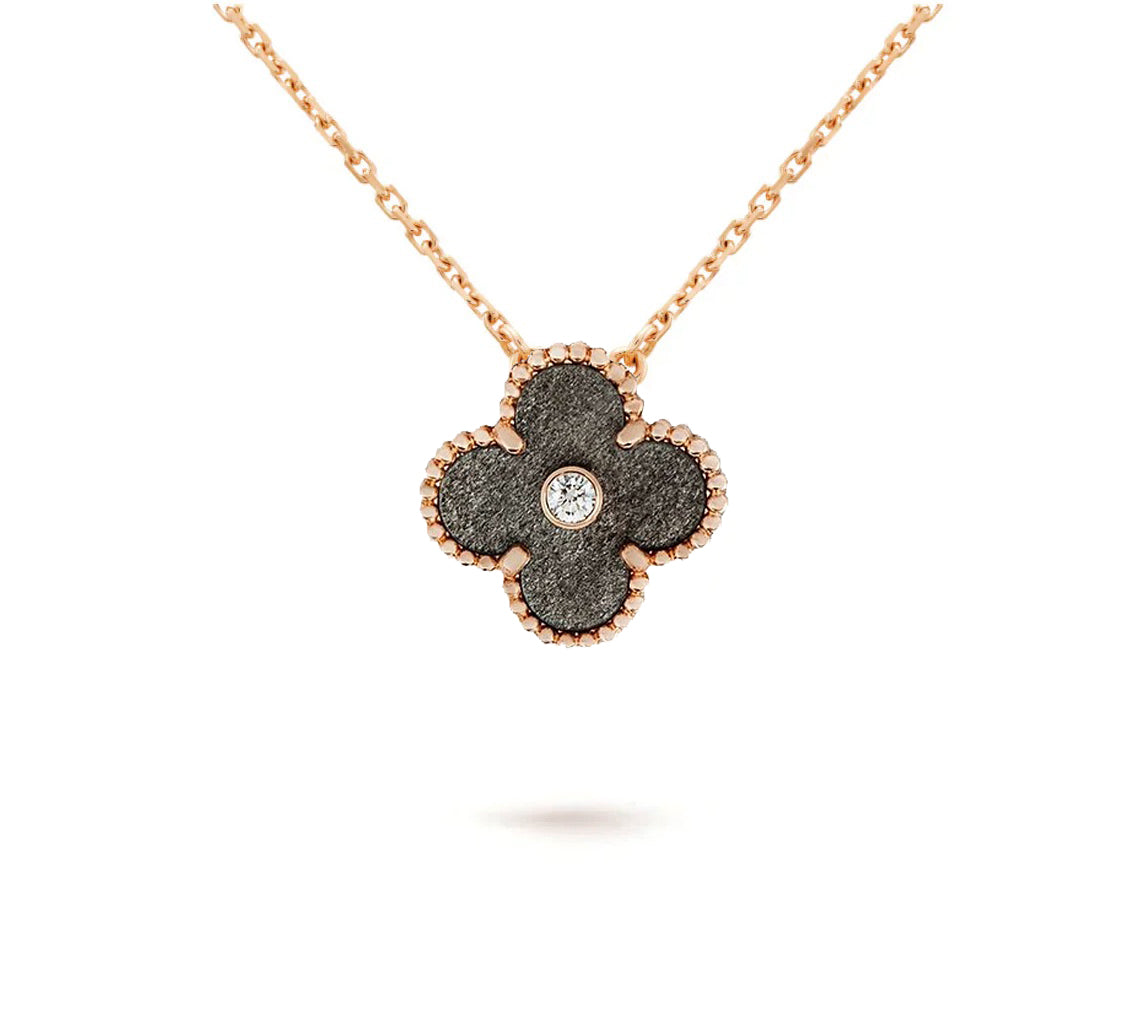 VCA CHRISTMAS LIMITED EDITION NECKLACE COLLECTION