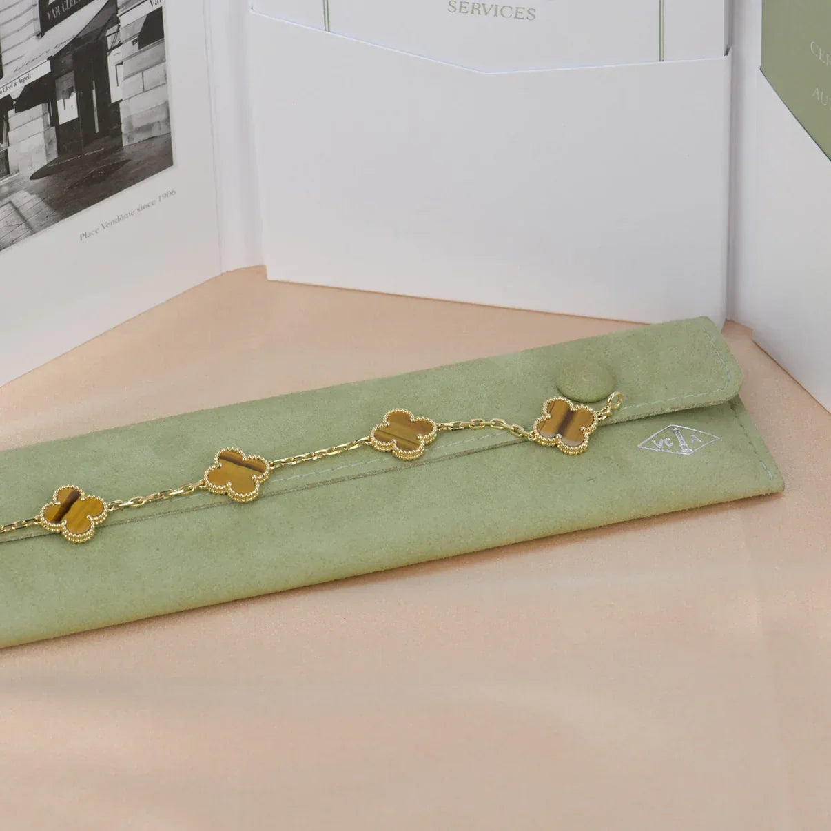 VCA CLOVER 5 MOTIFS TIGER EYE BRACELET COLLECTION