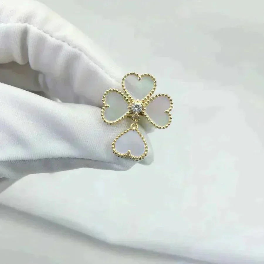 VCA SWEET CLOVER WHITE MOP RING