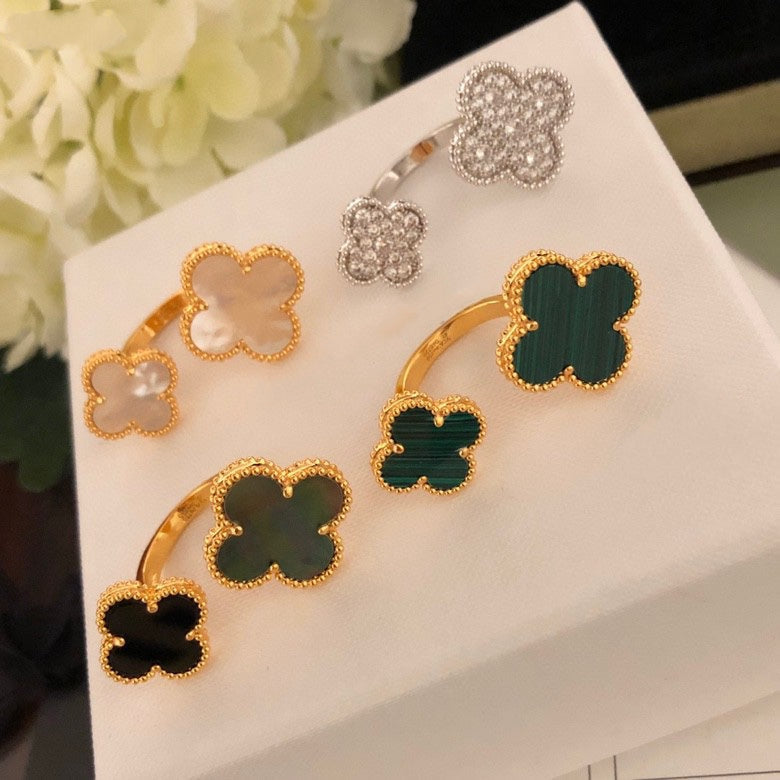 VCA CLOVER BETWEEN THE FINGER RING